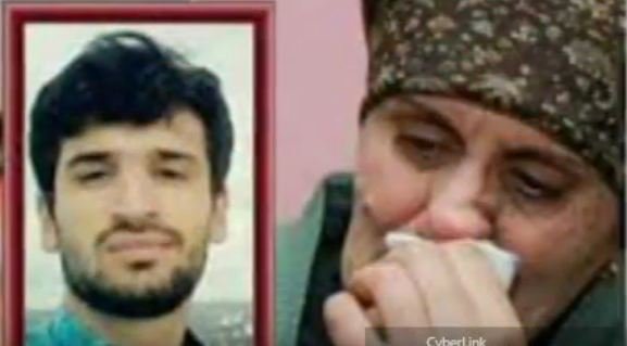 Şəhid Çingizin yas mərasimindən ÜRƏK PARÇALAYAN VİDEO: Anası balasının şəklinə elə yalvarır ki...