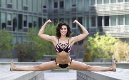 Qızı Vandamın yolunu davam etdirir - FOTO