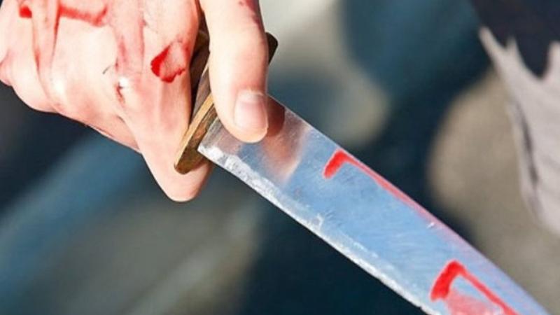 Bakıda Ticarət Mərkəzində kütləvi dava - Gənc oğlan bıçaqlandı