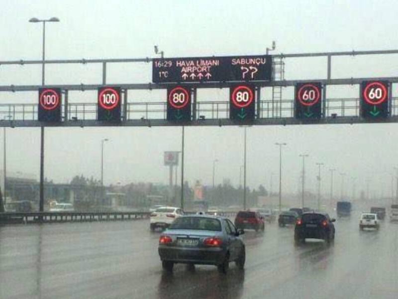 Bakı yollarında hərəkət sürəti endirildi - FOTO
