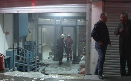 İstanbulda mağazaya “Molotov kokteyli” atıldı