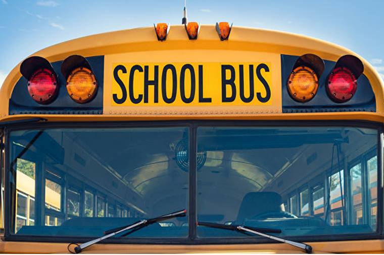 ABŞ-da məktəb avtobusu aşdı — yaralılar var