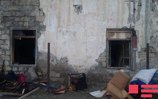 2 aylıq körpə evdə yanaraq öldü - Anası çöldə idi + dəhşətli fotolar