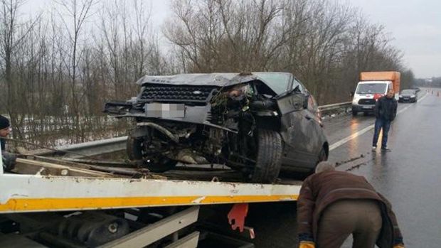 TƏCİLİ! Tanınmış müğənni qəzaya düşdü – FOTOLAR