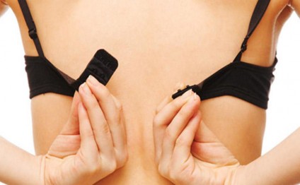 Geyindikləri alt paltarına görə canlarından oldular