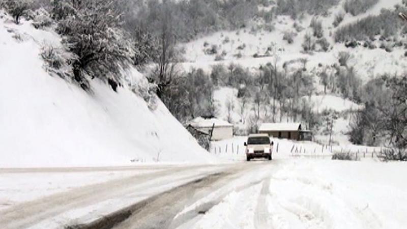 Cənub bölgəsində 1 metrdən çox qar yağıb