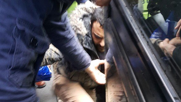 Bakı metrosunda QAN DÜŞDÜ: 3 yaralı var