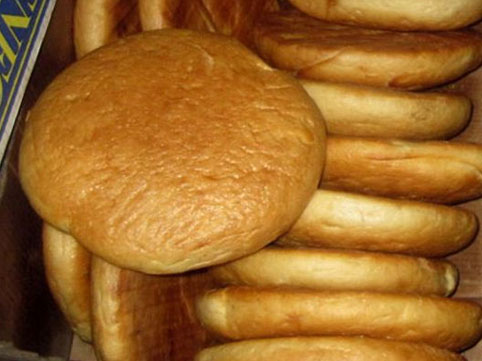 Çörəyin içindən görün nə çıxdı? - FOTOLAR