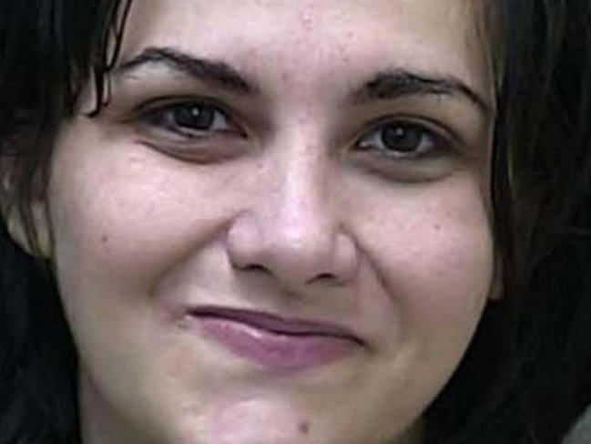 Ayaqyolunda azyaşlı oğlanlarla intim münasibətdə olan qadın tutuldu