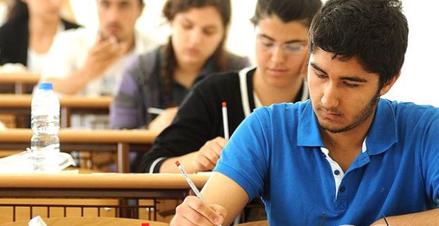 Nazirlikdən fiziki qüsurlu tələbələrə böyük qayğı
