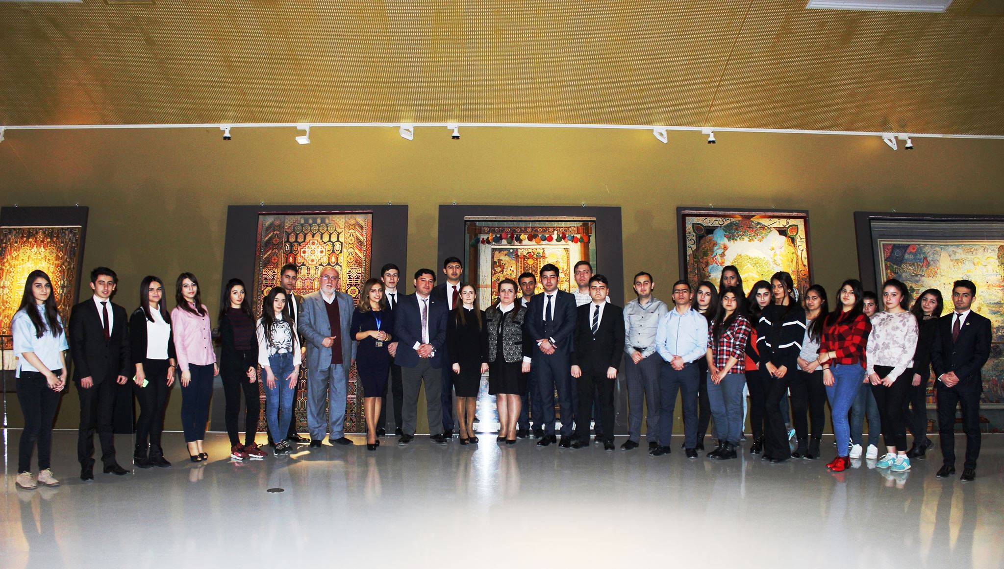 Azərbaycan Xalça Muzeyi Binəqədi gənclərində xoş təəssürat oyadıb