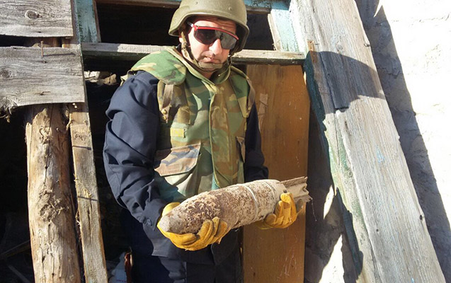 Məktəbin həyətində tank mərmisi tapıldı