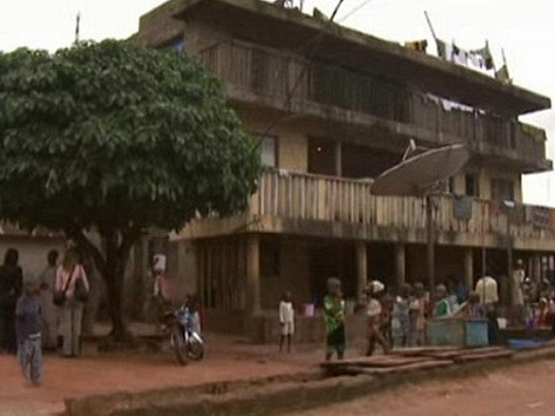 130 arvadı olan kişi vəfat etdi - VİDEO - FOTO