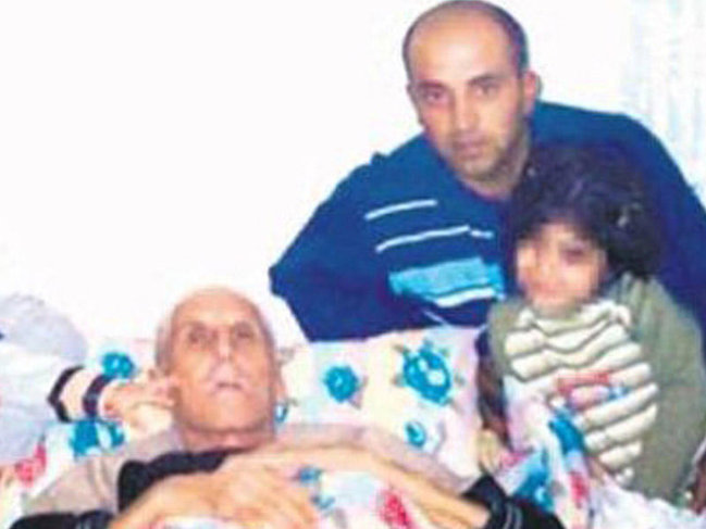 Arvadını bıçaqlayan ər: