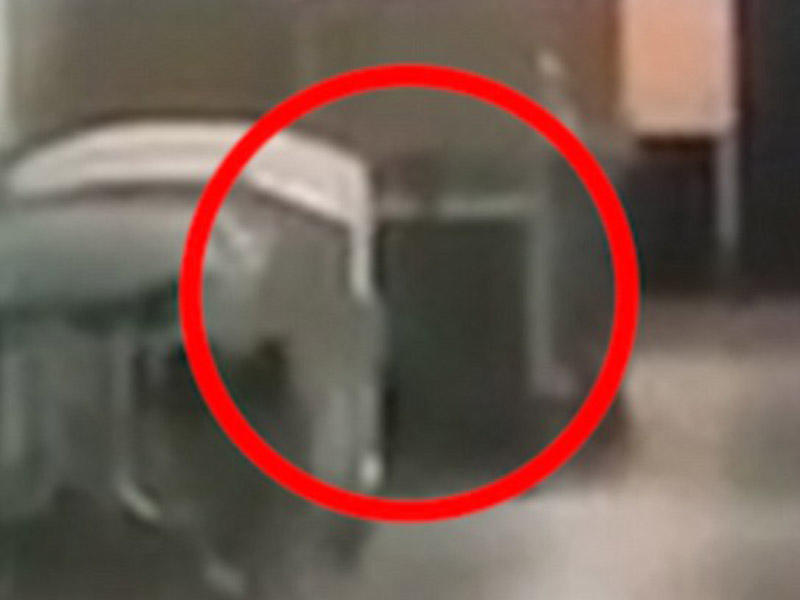 Şok kadrlar: xəstəxanada ölü uşağın ruhu dolaşır - VİDEO 