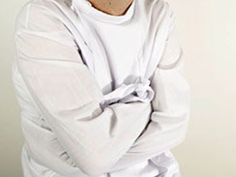 Bakıda dəhşətli hadisə: XƏSTƏNİN GÖZÜNÜ ÇIXARTDILAR