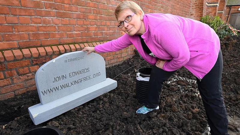 Vay-faylı tabutda diri-diri basdırıldı – ŞOK FOTOLAR