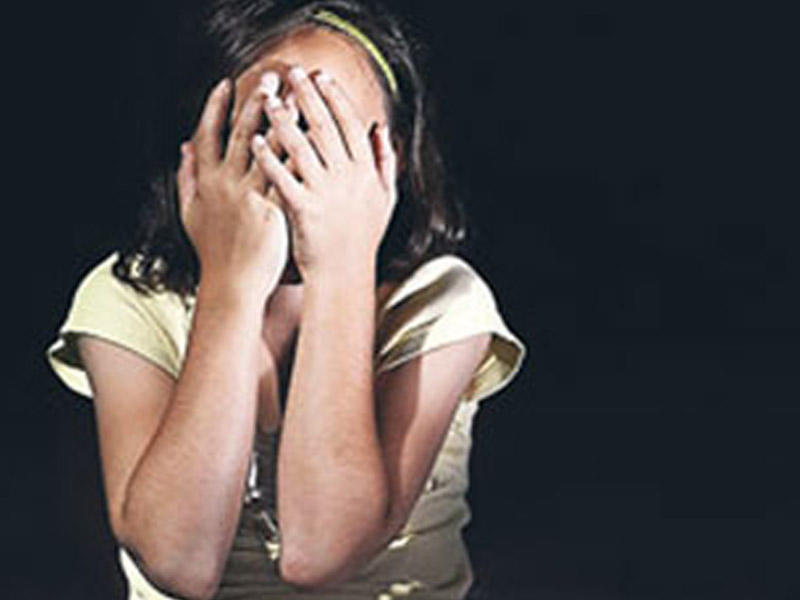 Evli kişi qızı yaşında uşağı hamilə qoydu: