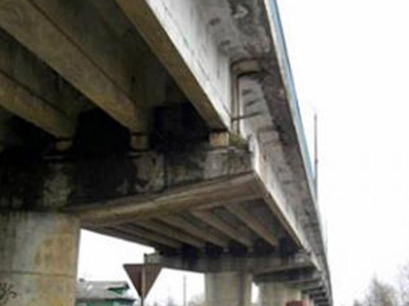 Bakıda körpü uçdu