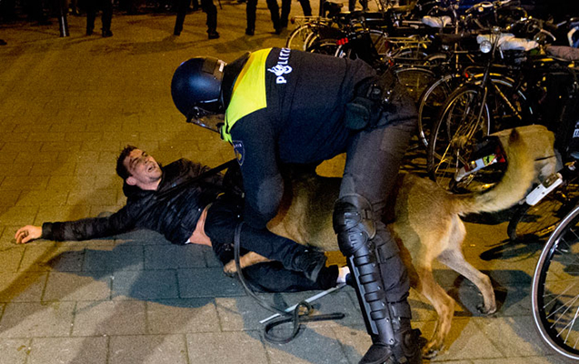 “XXI əsrdə polislər dinc insanları itlərə qapdırır” - Avropa üçün utancverici hal…