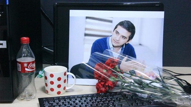 Mövludun kimsəsiz qoyduğu sonuncu iş masası FOTOLARDA