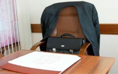 Məktəb direktorları iş yerlərini necə dəyişdirə bilərlər? - QAYDALAR