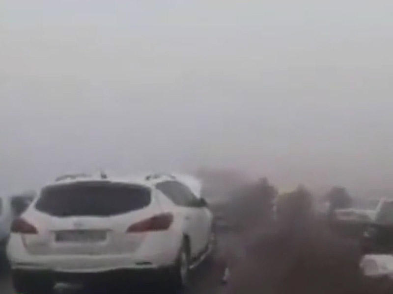 Zəncirvari qəza: 130 avtomobil toqquşdu, 89 nəfər yaralandı - VİDEO