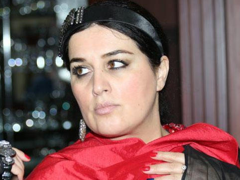 Elza Seyidcahan Yazıçılar Birliyinə üzv olur: