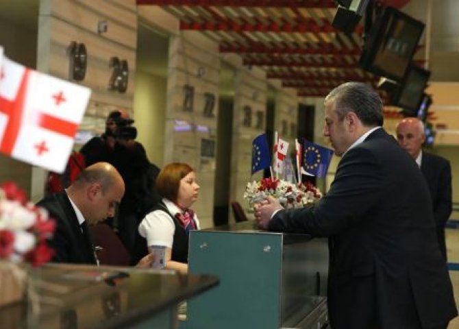 Gürcüstanda bayramdır: Bu gündən Avropaya vizasız gedəcəklər