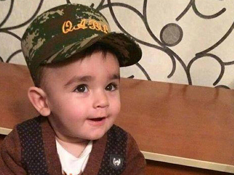 Aprel şəhidinin üzünü görmədiyi oğlu - FOTO
