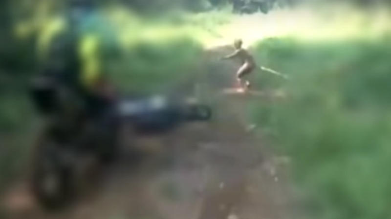 Cırtdanlar qəbiləsi tapıldı - Kiçik beyinlərə sahibdilər, çənələri yoxdur - VİDEO