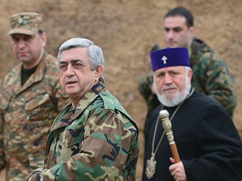 Serj Sarkisyanın müharibə paradiqması: uçurum kənarında süni manevrlər