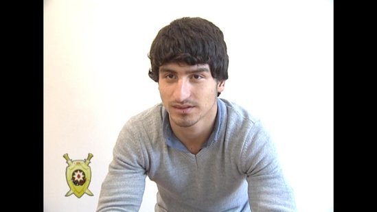 Bacı-qardaşın başını kəsən 20 yaşlı Azəri SİZ DƏ TANIYIN - FOTO