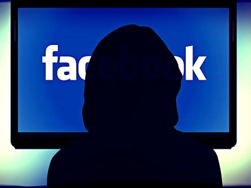 Facebook icazəsiz yayılan intim materialları blok edəcək