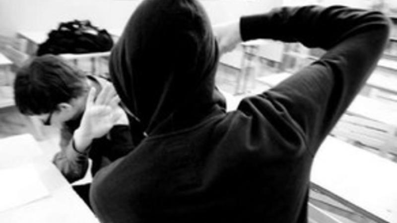 Qubada internat məktəbdə OLAY: şagirdi huşu gedənə qədər döydülər