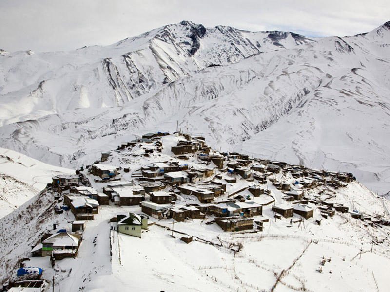 Azərbaycana 30 sm qar yağdı