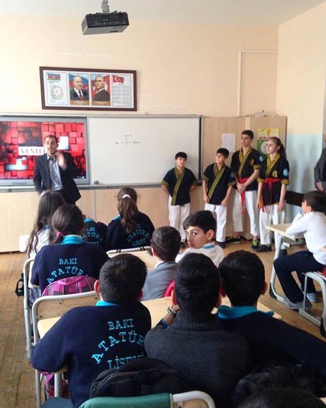 Atatürk litseyində Alpaqut döyüş sənətinin tanıtımı oldu.