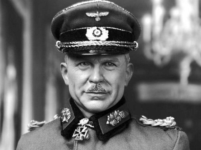 Hitlerin sevimli erməni generalı - GİZLİ TARİX - FOTOLAR