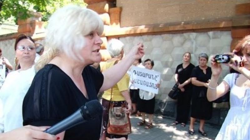 İrəvanda erməni analar AYAĞA QALXDI: “Övladlarımız Qarabağa getməsin” – VİDEO