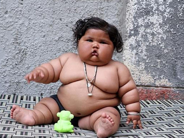 Dünyanın ən böyük balaca qızı - tam 17,2 kiloqram - VİDEO