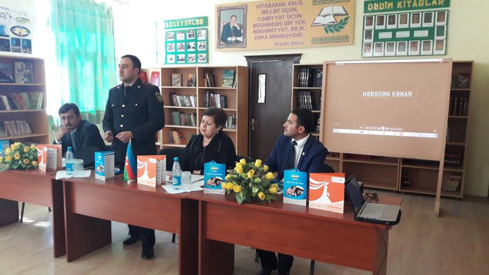 Gənclər təşkilatı “Zorakılıqdan uzaq uşaqlıq” strategiyasına start verib