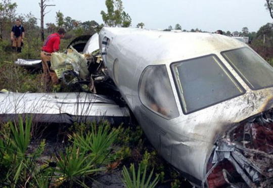 Təyyarə supermarketin üstünə düşdü - 5 ölü