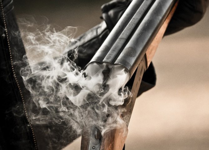 Bakıda məktəbli qıza görə qanlı hadisə: 2 nəfər güllələndi