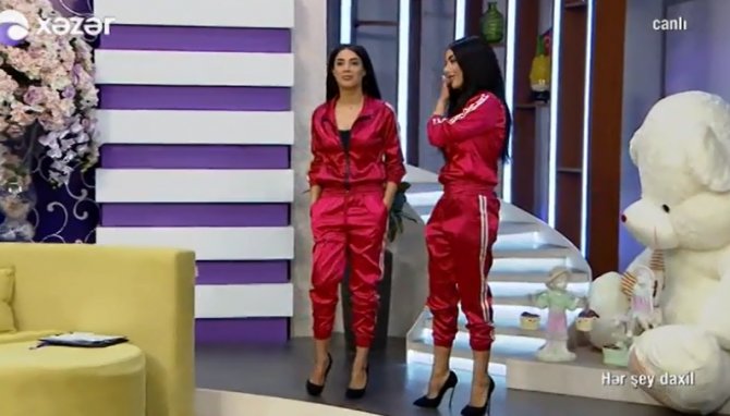 Canlı yayımda pul cırdılar, maşınla adam vurdular, indi də... - Əkiz bacıların növbəti efir biabırçılığı (FOTO)