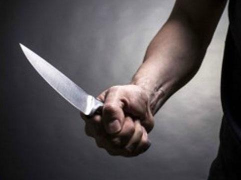 Qəbiristanlıqda bıçaqlanan gənc, yaralı vəziyyətdə yola çıxdı - YASAMALDA