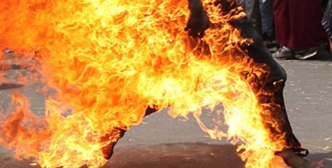 Əməkdar artist özünü yandırmaq istəyir - MİLLƏT VƏKİLİNƏ GÖRƏ... - FOTO