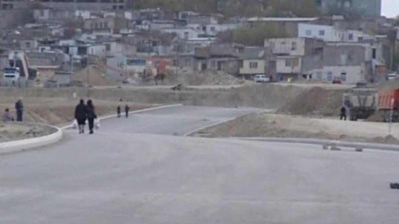 Bakının mərkəzində yeni salınan yol niyə əyridir? - VİDEO