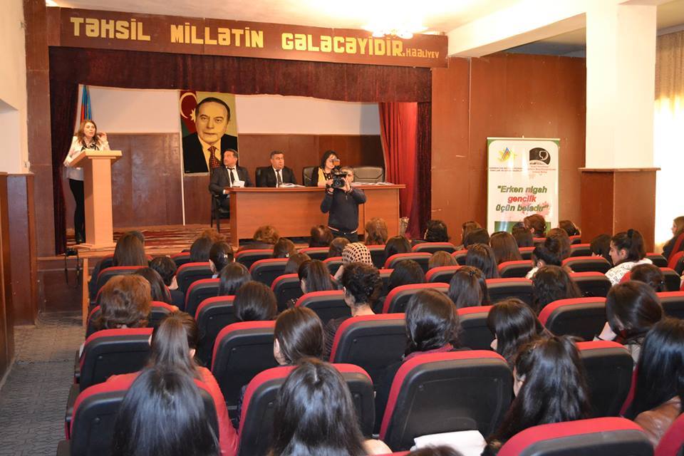 Şamaxı və İsmayıllı rayonlarında erkən nigahın fəsadlarından danışılıb