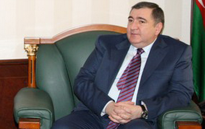 Fazil Məmmədovun işçilərinin ağlasığmaz dələduzluqlarının panoraması