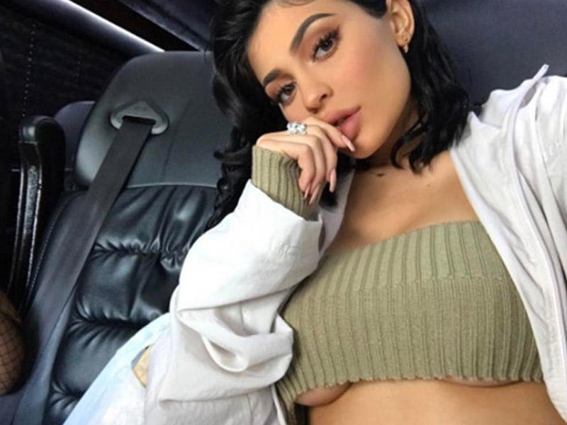 Dünya erməni qızın bu paylaşımından danışır - FOTO